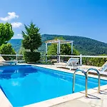 Glysteri - Like Comfort & Sea Views Apartmán *