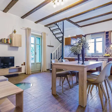 Glysteri - Like Comfort & Sea Views *