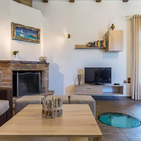 Glysteri Apartment